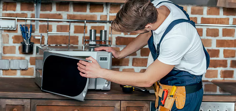 In-Home Microwave Repair in New Britain